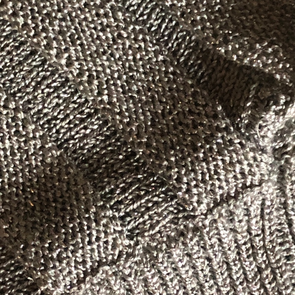 Desarra Collects NWOT Designer Silver Metallic Dolman Top OS - Picture 5 of 5